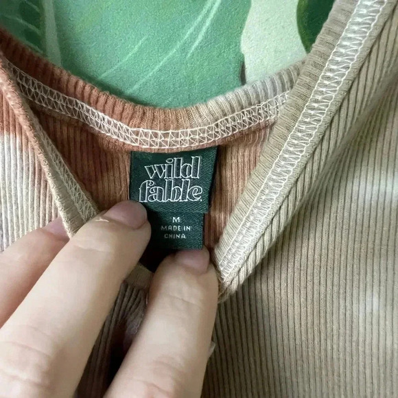 Wild Fable Womens Brown Tie Dye Ribbed Henley Bodysuit Sleeveless Medium - Picture 7 of 8